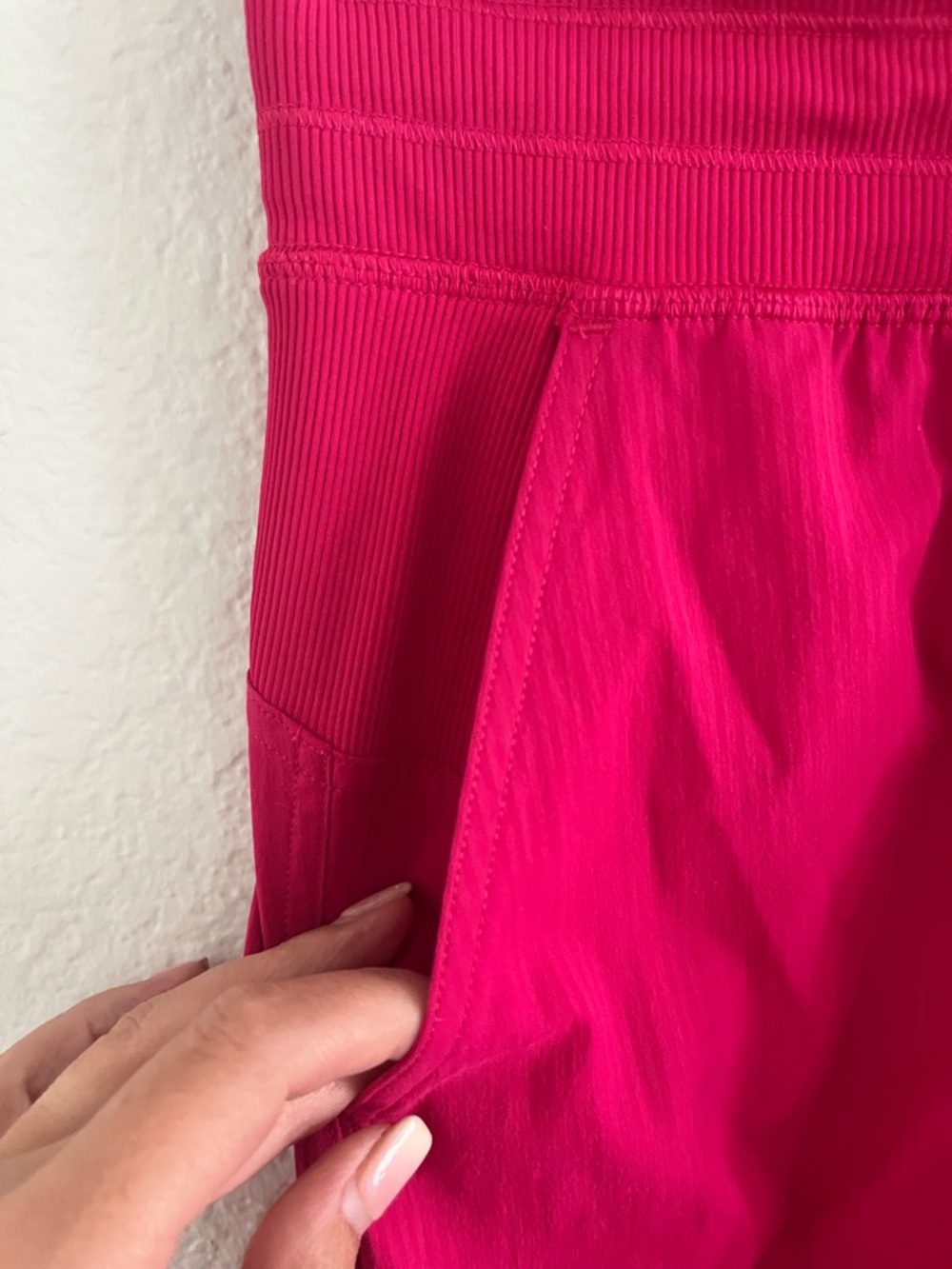 lululemon athletica Hot Pink Ribbed Drawstring Joggers - Picture 3 of 4